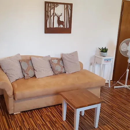 盖斯特豪斯兹姆赫尔斯恩酒店 3* 灵斯海姆