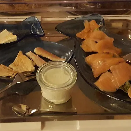 招待所 盖斯特豪斯兹姆赫尔斯恩酒店 3*