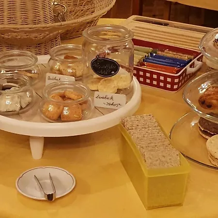 盖斯特豪斯兹姆赫尔斯恩酒店 3*