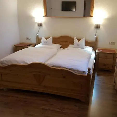 招待所 盖斯特豪斯兹姆赫尔斯恩酒店