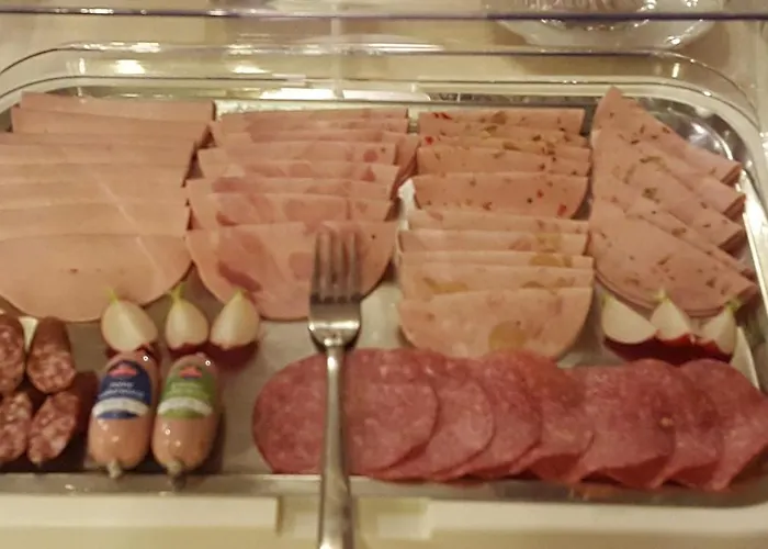 Zum Hirschen ゲストハウス 3*